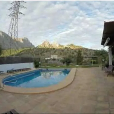 Apartamento En Cortijo Totalmente Reformado En Pleno Paraje Natural Junto Al Caminito Del Rey Y Sectores Mas Importantes De Escalada A Solo 2 Minutos De La Estacion De Tren * Alora