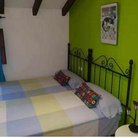 Apartamento En Cortijo Totalmente Reformado En Pleno Paraje Natural Junto Al Caminito Del Rey Y Sectores Mas Importantes De Escalada A Solo 2 Minutos De La Estacion De Tren * Alora
